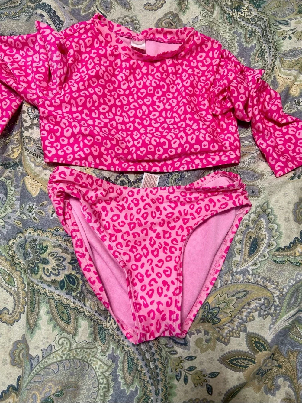 Set of three little girls swimsuits size 7/8-8 like new